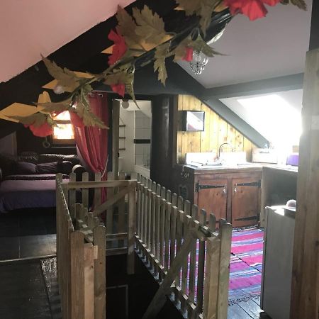 Happy Hippy Apartment Scarborough Bagian luar foto